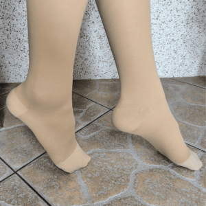 Чому варто обрати компресійні панчохи medi